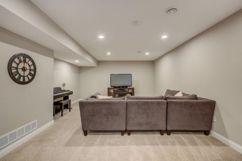 9340 Compass Pointe Rd, Saint Paul MN  55129-5513 exterior