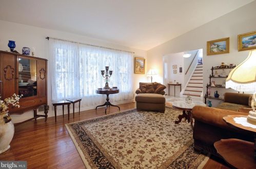 15300 Beaufort Pl, Silver Spring MD  20905-4202 exterior