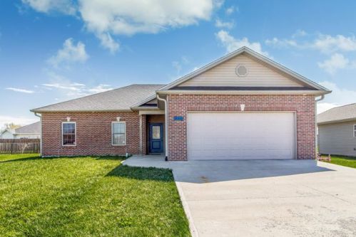 811 Travis Cir, Rowena, MO 65240-3346