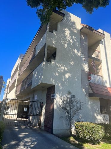 1119 Winchester Ave, Glendale, CA 91201-1875
