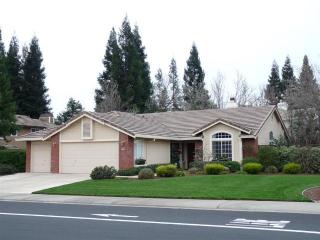128 Briggs Ranch Dr, Folsom, CA 95630-2277