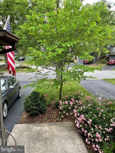 16 Andover Cir, Princeton NJ  08540-1749 exterior