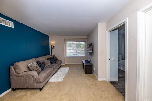 1098 Rexford Ln, Anaheim CA  92808-2333 exterior