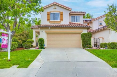 3004 Rancho La Presa, Carlsbad, CA 92009-2222