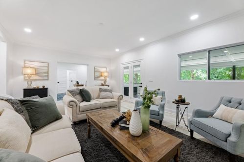 5000 Greentree Trl, Atlanta GA  30349-1736 exterior