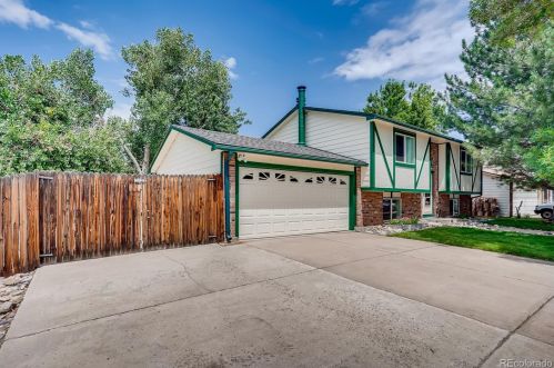3583 Pitkin Cir, Aurora, CO 80013-3078