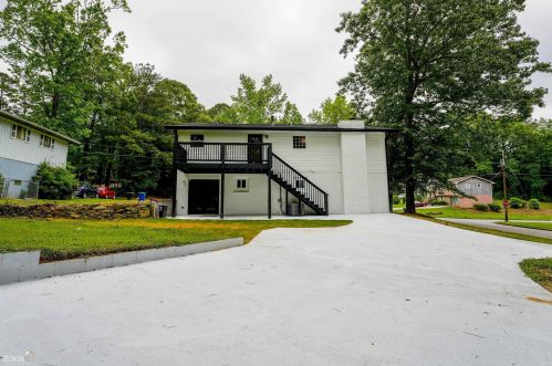 6375 Cedar Hurst Trl, Atlanta, GA 30349-4413