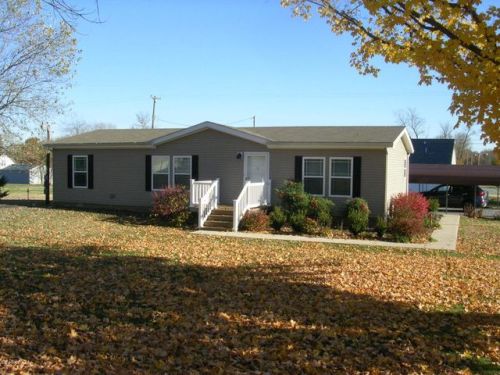 128 Walnut St, New Castle, IL 62987-1174