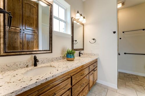 4402 Convento Dr, Richmond TX 77406-2470 exterior