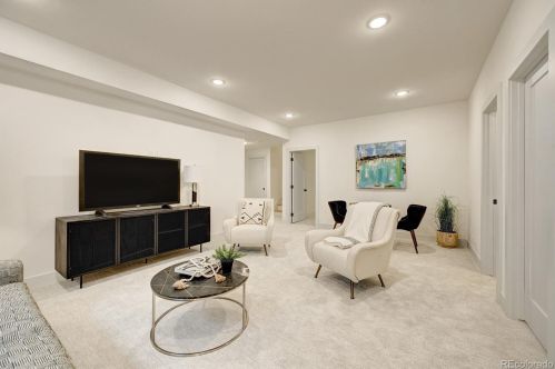 2712 Pennsylvania St, Englewood CO  80113-1644 exterior