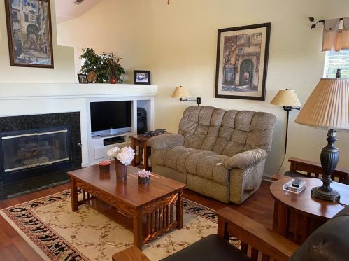 402 View Point Ave, Valley Home, CA 95361-8864