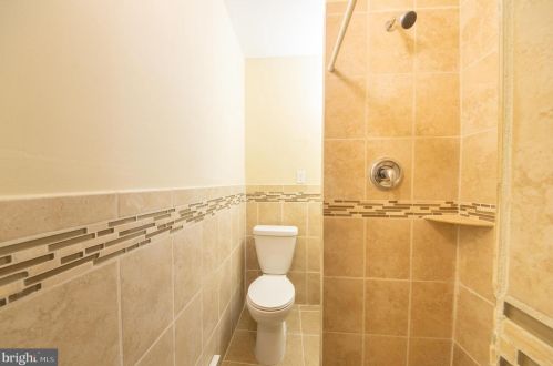 1649 Hunting Park Ave, Philadelphia PA 19140-2826 exterior