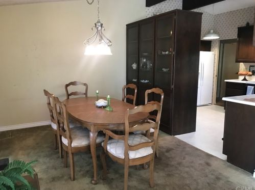 3777 Lockerbie Ln, Glendale CA 91208-1027 exterior