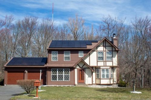 12 Douglas Way, Farmington, CT 06032-2468