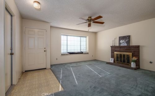 1466 Orchard St, Bloomington, CA 92316-1337