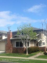 422 13th St, Huntington Beach CA  92648-4542 exterior