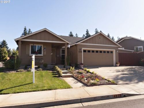 4808 Holly St, Springfield, OR 97478-7502