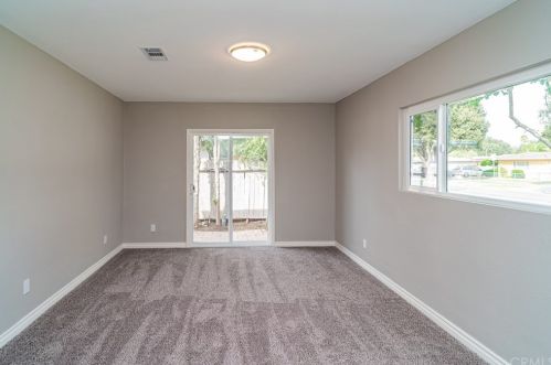 4082 Overland St, Riverside CA  92503-4071 exterior