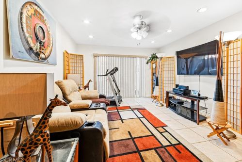 6600 Warner Ave, Huntington Beach CA  92647-5242 exterior