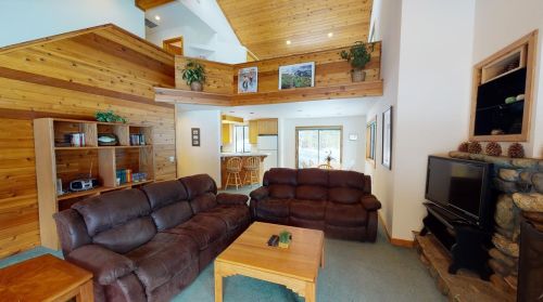 12295 Winter Ave, Truckee, CA 96161-6324