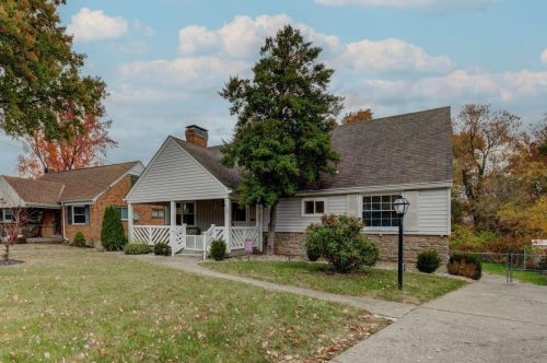 3746 Aikenside Ave, Cincinnati, OH 45213-2211