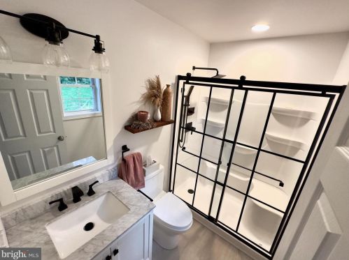 9 Hickory Rd, Carlisle PA 17015-9707 exterior