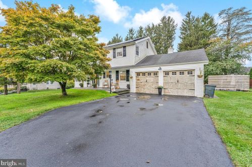 27 Lochatong Rd, Trenton NJ 08628-1608 exterior