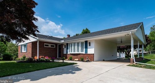 2112 Arden Dr, Fallston MD  21047-1404 exterior