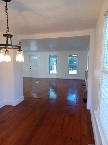 25 Murray St, Norwalk CT  06851-3304 exterior