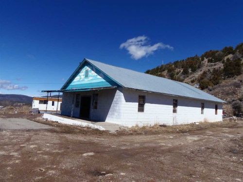 40 Santa Barbara Rd, Tres Ritos, NM 87579-9727