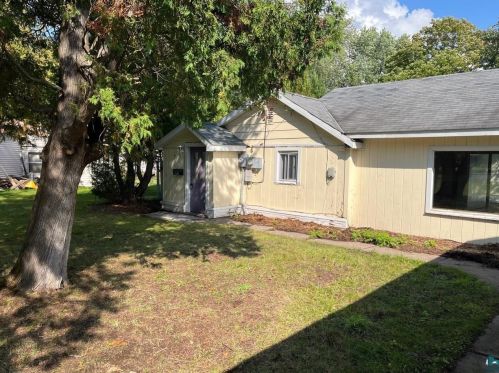 2412 Florence Ave, Duluth, MN 55811-3130