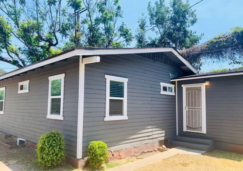 808 Pine St, Santa Ana, CA 92701-6231
