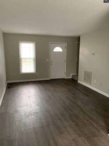 9 Londonderry Sq, Cayce-West Columbia SC  29033-1466 exterior