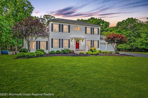 28 Heathwood Ave, Jackson Twp, NJ 08527-4225