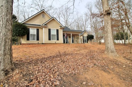 120 Hampton Brook Dr, Hampton, GA 30228-3060