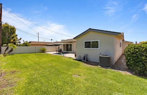 2427 Random Dr, Anaheim CA  92804-3455 exterior