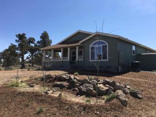 63401 Chaparrel Dr, Bend OR  97701-8040 exterior