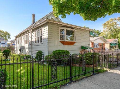 4951 Race Ave, Chicago, IL 60644-1749