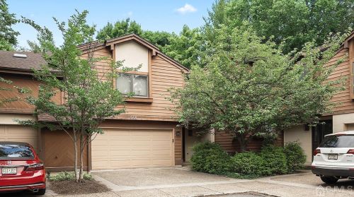 568 Sayre Dr, Princeton, NJ 08540-5856