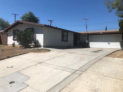 8883 Marlene St, Riverside CA  92503-5725 exterior