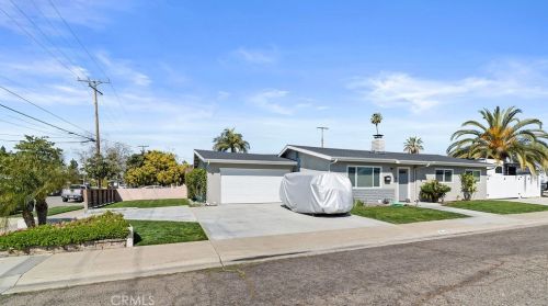 1045 Sycamore Ave, Orange CA  92868-2156 exterior