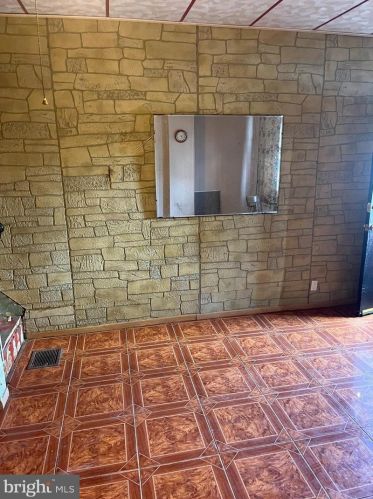 5005 Jackson St, Philadelphia, PA 19124-2116