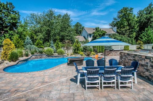 149 Bowne Rd, Tinton Falls NJ  07712-2519 exterior