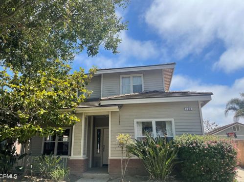 750 Roble Ln, Oxnard, CA 93036-5049
