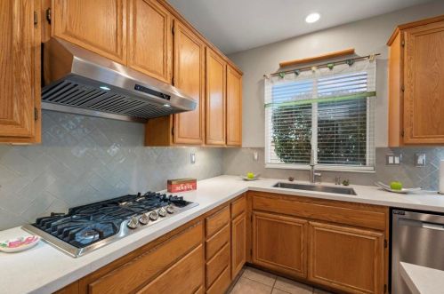 1363 Stanislaus Dr, Chula Vista CA  91913-1403 exterior