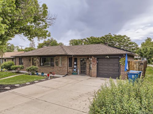 2030 Kingston St, Denver CO  80010-1318 exterior