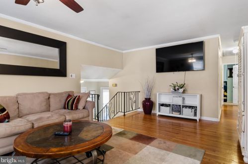 112 Apple Ln, Mount Laurel NJ  08054-1017 exterior