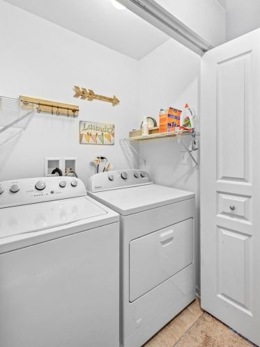 1252 Alta Vista Dr, Pingree Grove IL  60140-2057 exterior