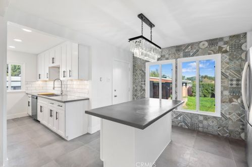 1839 Spring Garden St, Riverside, CA 92507-2049
