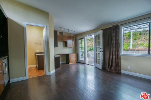 1463 Beaudry Blvd, Glendale CA  91208-1707 exterior